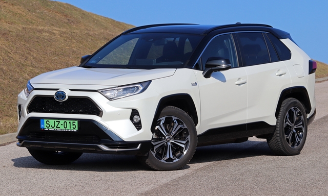 21 millió forintos Toyota RAV4
