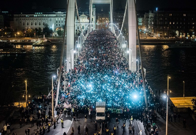 Hat éve volt az utolsó tüntetés, amely meghátrálásra késztette a kormányt