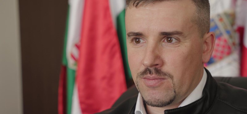 Jobbik caught up with DK and Momentum